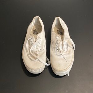 White vans size 10 women’s men’s 8.5